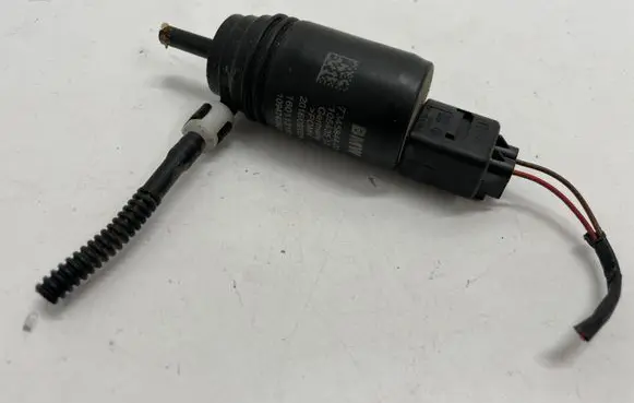 Windscreen/windshield washer pump