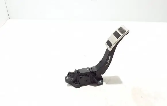 Ford Mach-E I Accelerator throttle pedal LJ9C9F836CA