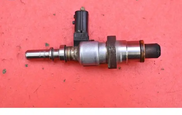 Nissan Qashqai Fuel injector H8200769153