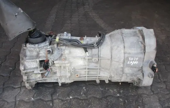 Nissan Pathfinder R51 Manual 6 speed gearbox 32101CD340 YD25