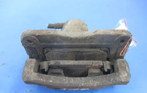 KIA Sorento Rear brake caliper