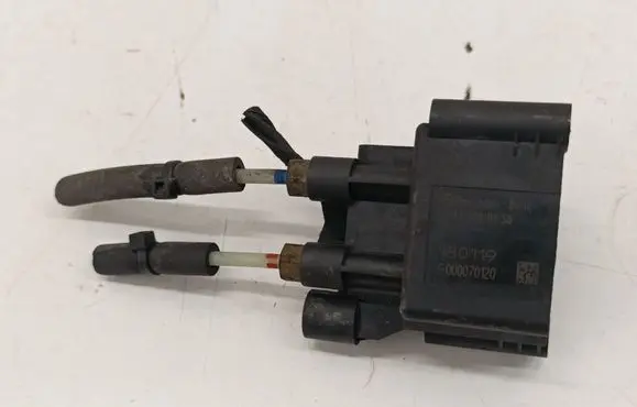 Mercedes-Benz E W213 Air suspension valve block A2513200158