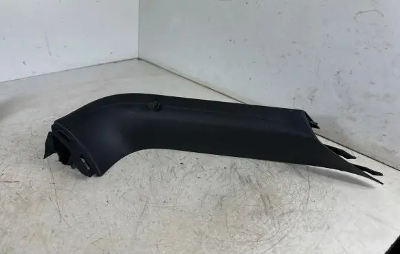 Volkswagen Tiguan Tailgate/trunk side cover trim 5N0867703B