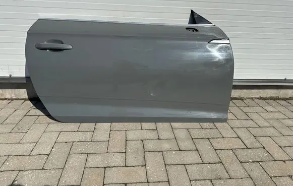 Audi S5 F5 Door (2 Door Coupe) 8W6831052B 8W6831052 8W0837240