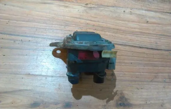 Ford Fiesta High voltage ignition coil 88sf12029aa 88sf-12029-aa