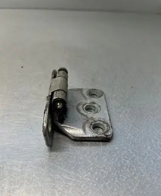 Volvo XC90 Rear door lower hinge 30634334