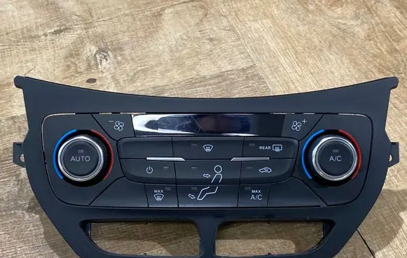 Ford Kuga II Climate control unit GJ5T18C612AJ 0259A WXGV009019