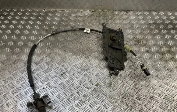 Jeep Compass Gear shift cable linkage P68260500AB