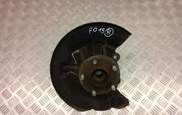 Ford Kuga II Front wheel hub