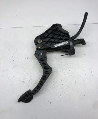 Volkswagen PASSAT B6 Clutch pedal 3C1721059G 3C0721388A