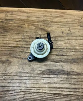 Opel Crossland X Fuel injection high pressure pump