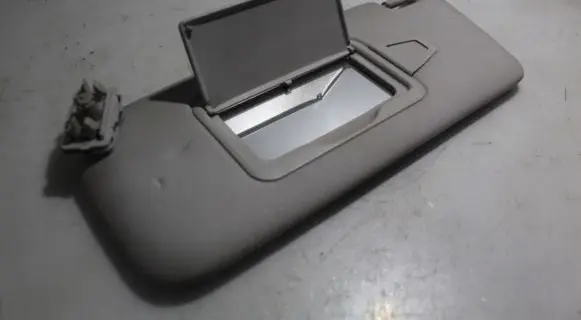 Sun visor clip/hook/bracket
