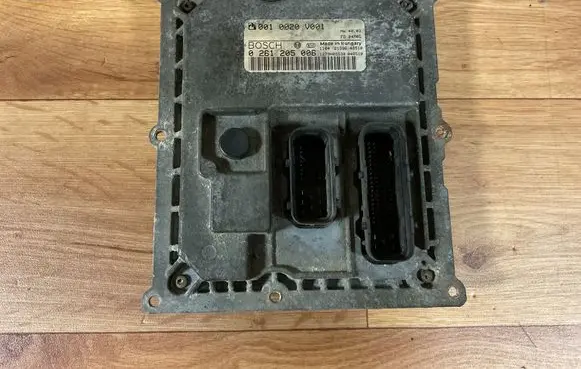 Smart ForTwo I Engine control unit/module 0010020V001 1279H05538 0261205006