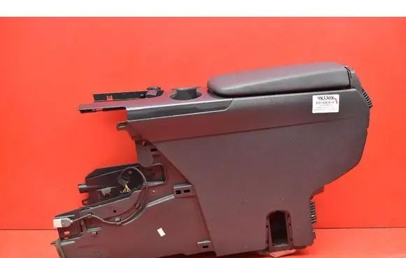 Peugeot 3008 I Center console 