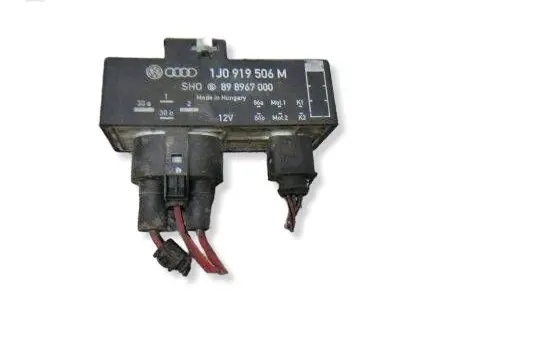 Volkswagen Golf IV Coolant fan relay 1J0919506M 898967000