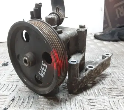 Ford Focus Power steering pump