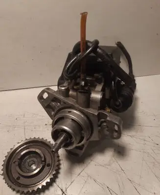 Mercedes-Benz E W210 Fuel injection high pressure pump 6040700201 B8640A080A 355287