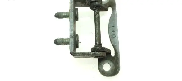Subaru Forester SG Tailgate/trunk/boot hinge