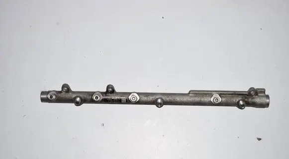 Fuel main line pipe