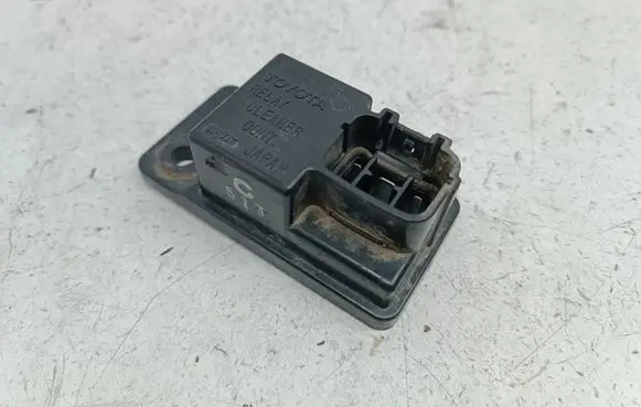 Toyota Corolla E120 E130 Light washer relay 8594230010