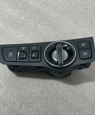 Hyundai i40 Light switch 933003Z970 201279 39R1051000