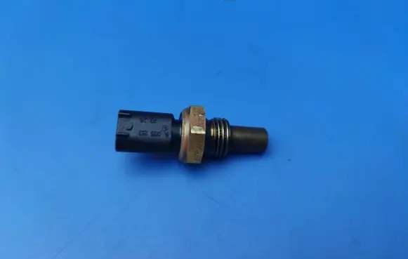 Mercedes-Benz Sprinter W906 Oil temperature sensor A0051532328