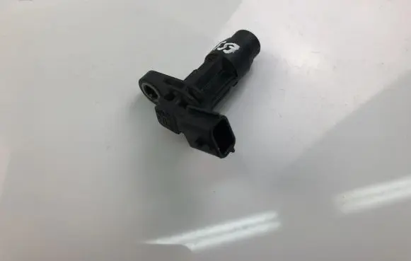 Renault Scenic II - Grand scenic II Crankshaft position sensor 237310135R
