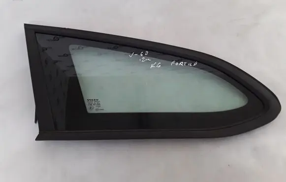 Volvo V60 Rear side window