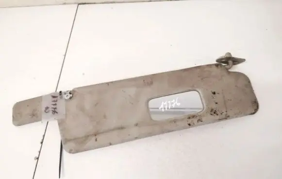 Volkswagen PASSAT B3 Sun visor 357857552