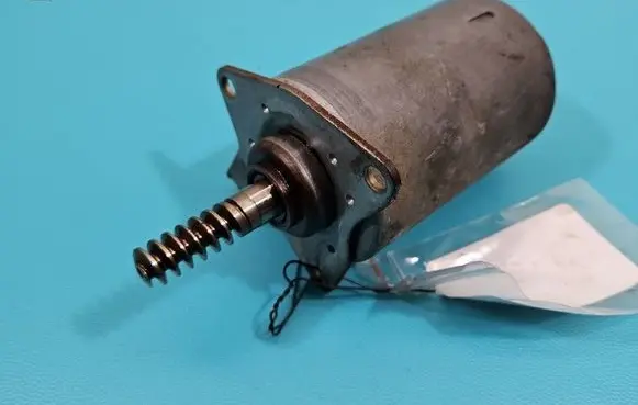 Citroen C4 II Camshaft vanos timing valve V753390580 IMPRK1512645