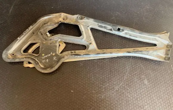 Mercedes-Benz Sprinter W901 W902 W903 W904 Front door manual window regulator 