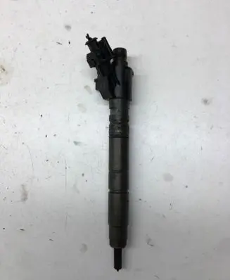 Volvo XC60 Fuel injector 31272767 0445116036