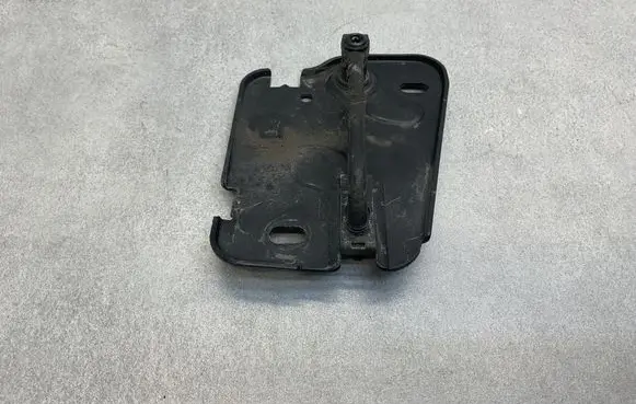 Audi A3 S3 8V Engine bonnet/hood lock/latch loop/hook 8V0823186C