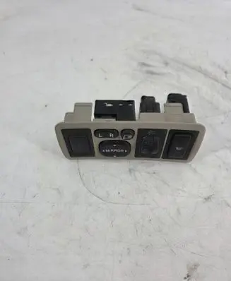 Toyota Avensis T250 A set of switches 
