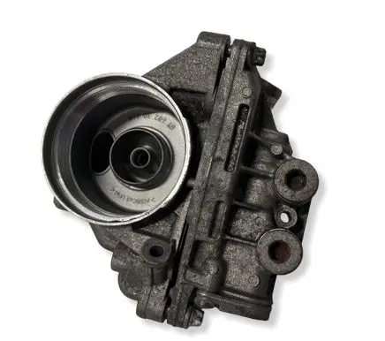 BMW 5 E60 E61 Oil filter mounting bracket 7516383 7570085 7576521