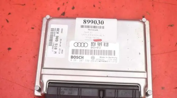 Audi A4 S4 B6 8E 8H Engine control unit/module ECU 8E0909018