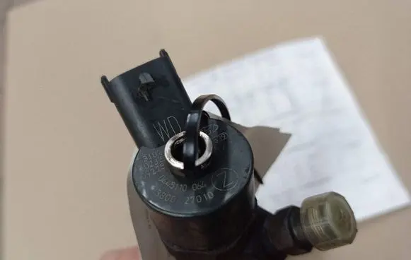 Hyundai Tucson JM Fuel injector 3380027010 0445110064