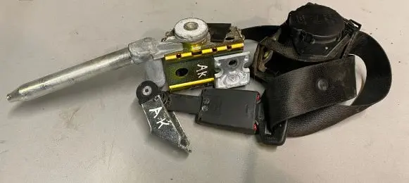 BMW 7 E65 E66 Rear seatbelt 00063774 00063774B 8223323