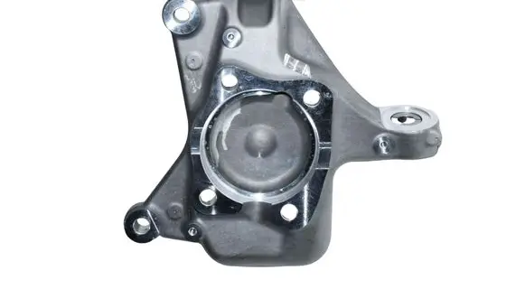 Iveco Daily 6th gen Front wheel hub spindle knuckle 5803175906