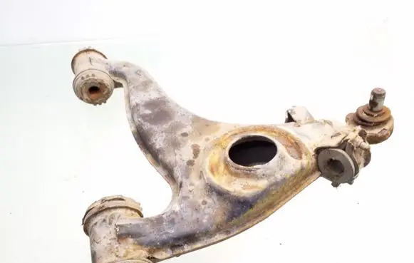 Mercedes-Benz E W124 Front lower control arm/wishbone