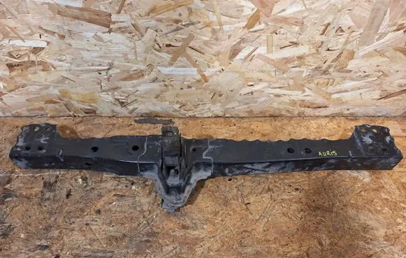 Toyota Auris E180 Engine mount bracket