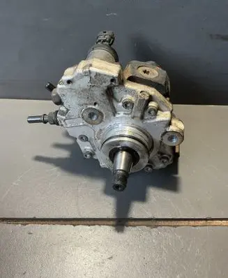 KIA Sorento Fuel injection high pressure pump 331004A010