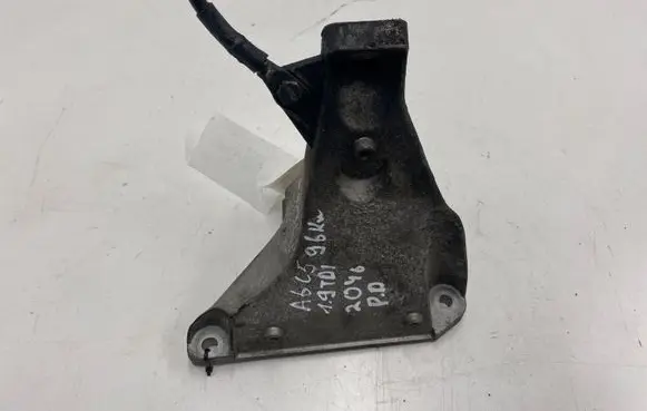 Audi A6 S6 C5 4B Engine mounting bracket 8D0199308AG