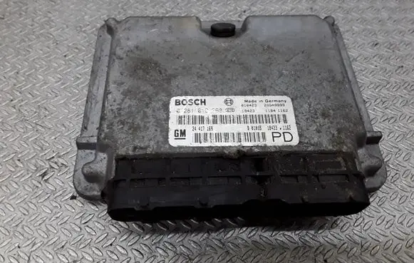 Opel Zafira A Engine control unit/module 24417169