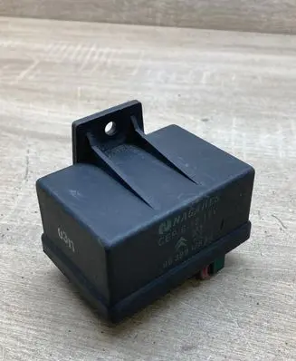 Citroen Berlingo Glow plug pre-heat relay 9639912580