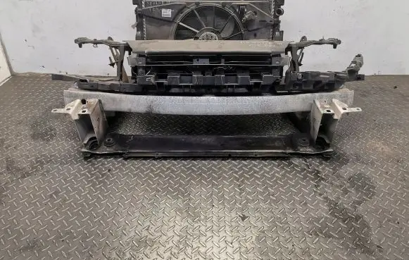 Renault Laguna III Front piece kit 