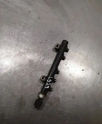 Citroen C4 II Fuel main line pipe 9685297580