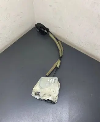 Mazda 6 Front door lock