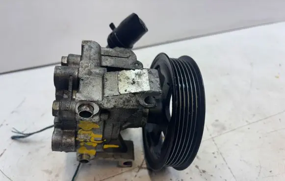 Ford Tourneo Power steering pump 2T143A696AJ