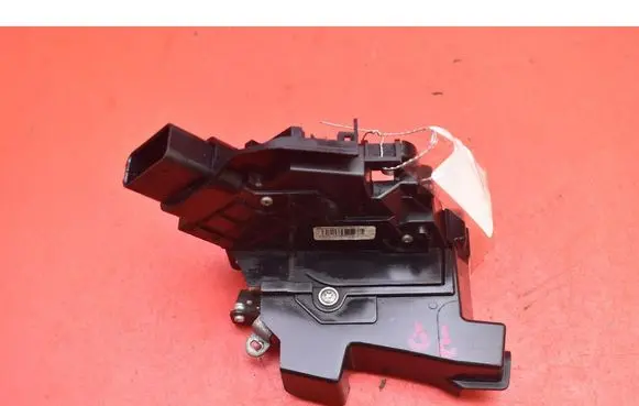 Ford Focus C-MAX Front door lock 3M5A-R21813-ET